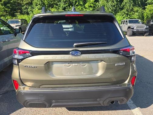 Autumn Green Metallic 2025 Subaru Forester Hybrid Limited