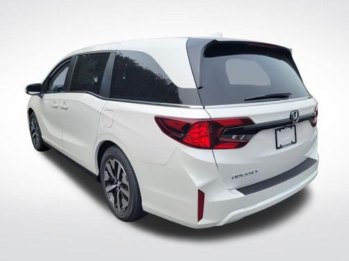 Platinum White Pearl 2026 Honda Odyssey EX-L