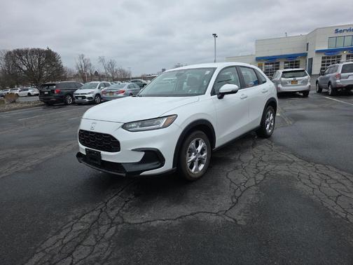Platinum White Pearl 2023 Honda HR-V LX