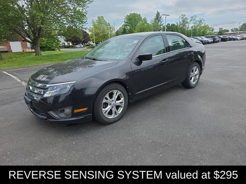 TUXEDO BLACK METALLIC 2012 Ford Fusion SE