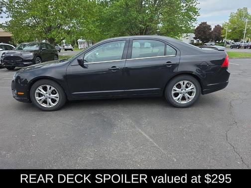 TUXEDO BLACK METALLIC 2012 Ford Fusion SE