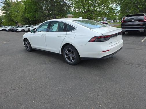 Platinum White Pearl 2023 Honda Accord EX