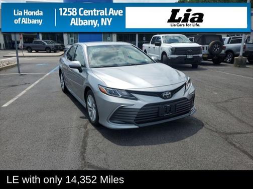 2022 Toyota Camry LE
