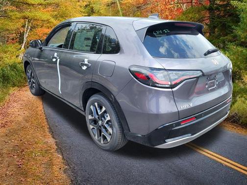 Modern Steel Metallic 2027 Honda HR-V EX-L