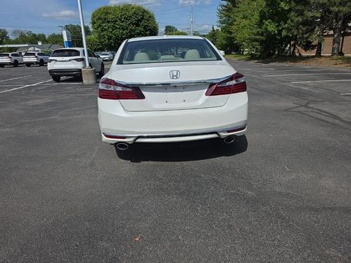 White Orchid Pearl 2017 Honda Accord EX-L