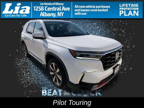 2025 Honda Pilot Touring 8-Passenger