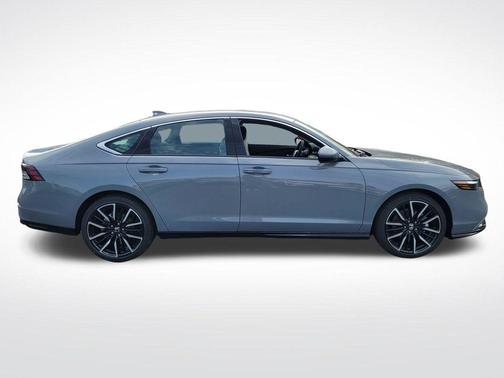 Urban Gray Pearl 2026 Honda Accord Hybrid Touring