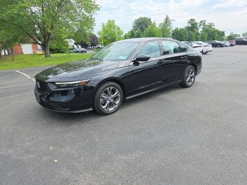 Crystal Black Pearl 2023 Honda Accord EX