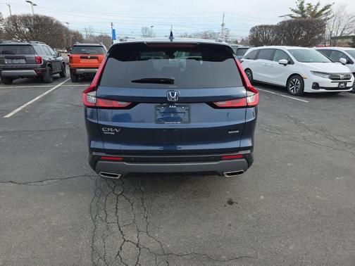 2024 Honda CR-V Hybrid Sport Touring AWD