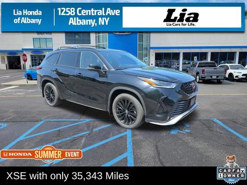 Midnight Black Metallic 2023 Toyota Highlander XSE