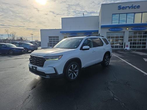 2023 Honda Pilot AWD Elite