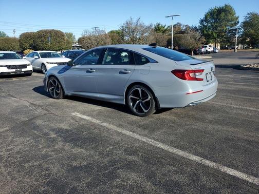 2022 Honda Accord Hybrid Base
