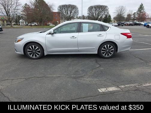 Brilliant Silver 2017 Nissan Altima 2.5 SL