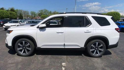 2025 Honda Pilot Touring 8-Passenger
