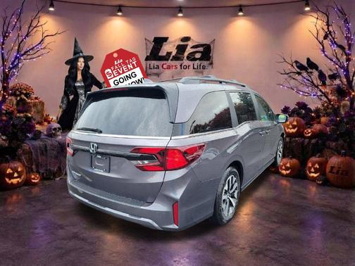 Modern Steel Metallic 2027 Honda Odyssey EX-L