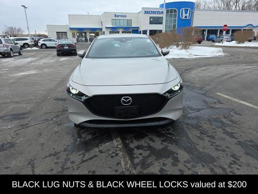 2022 Mazda Mazda3 FWD w/Premium Package
