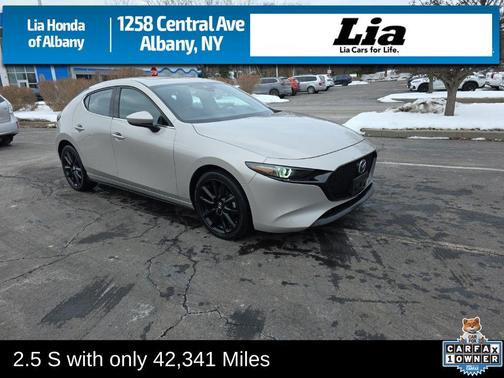 2022 Mazda Mazda3 FWD w/Premium Package