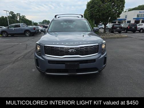 Everlasting Silver 2021 Kia Telluride EX