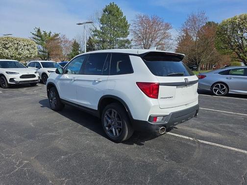 Platinum White Pearl 2023 Honda Passport AWD EX-L