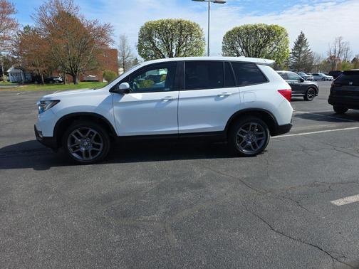 Platinum White Pearl 2023 Honda Passport AWD EX-L