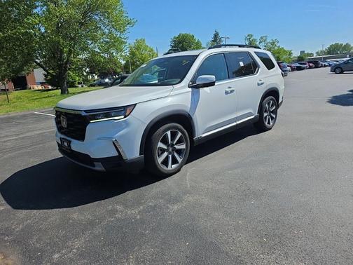 Platinum White Pearl 2025 Honda Pilot Elite