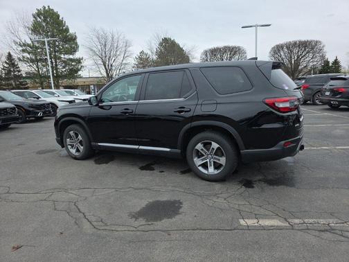 2023 Honda Pilot AWD EX-L 7 Passenger