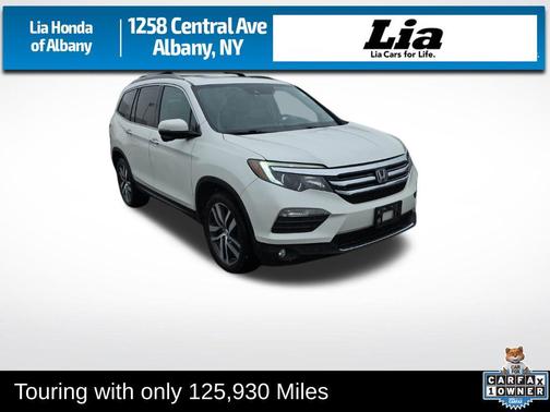 Diamond White Pearl 2017 Honda Pilot Touring