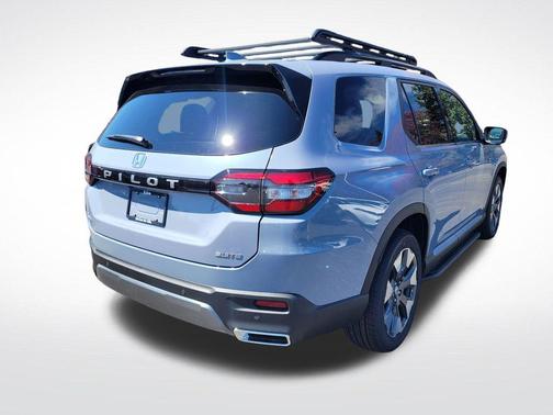 Sonic Gray Pearl 2026 Honda Pilot Elite