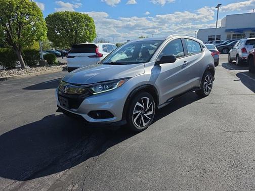 Lunar Silver Metallic 2019 Honda HR-V Sport