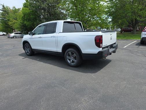 Platinum White Pearl 2023 Honda Ridgeline RTL-E