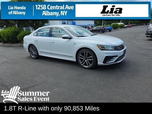 Pure White 2017 Volkswagen Passat 1.8T R-Line w/Comfort