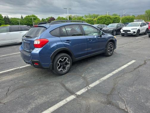 Marine Blue Pearl 2013 Subaru XV Crosstrek 2.0i Limited