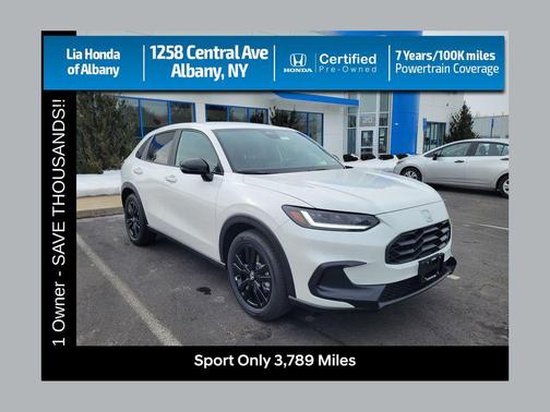 Platinum White Pearl 2026 Honda HR-V AWD Sport