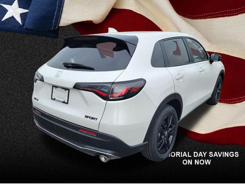 Platinum White Pearl 2026 Honda HR-V AWD Sport