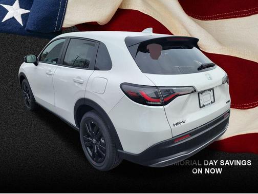 Platinum White Pearl 2026 Honda HR-V AWD Sport