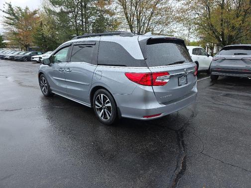 Lunar Silver Metallic 2020 Honda Odyssey Elite