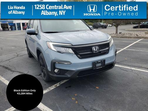 2022 Honda Pilot AWD Black Edition