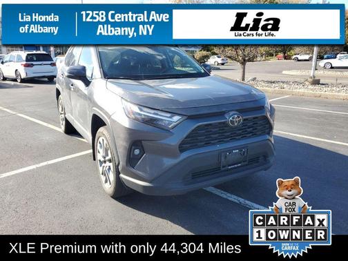 2023 Toyota RAV4 XLE Premium