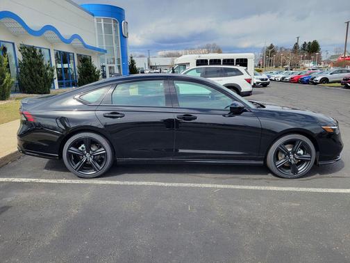 2025 Honda Accord Hybrid Sport-L
