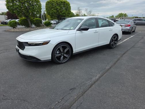Platinum White Pearl 2023 Honda Accord Hybrid Sport