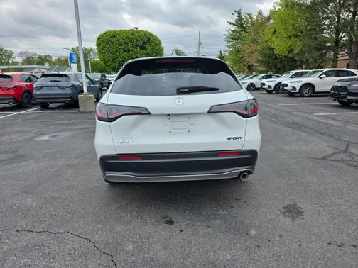 Platinum White Pearl 2024 Honda HR-V AWD Sport