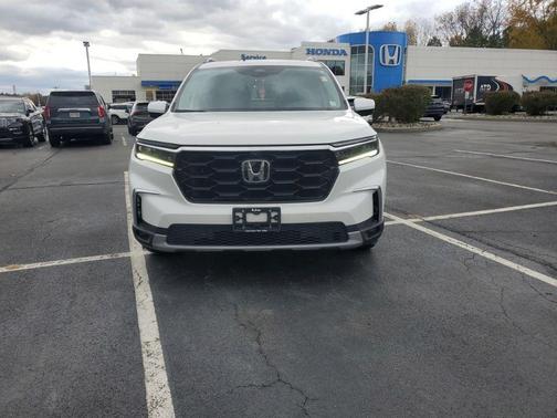 2023 Honda Pilot AWD Elite
