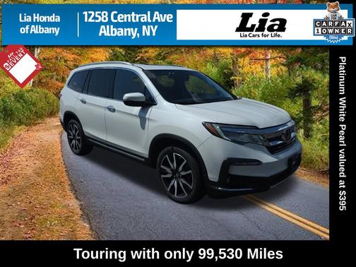 Platinum White Pearl 2022 Honda Pilot Touring 8-Passenger