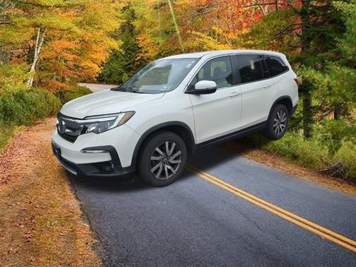 White Diamond Pearl 2019 Honda Pilot EX-L