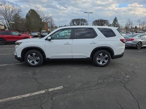 2023 Honda Pilot AWD EX-L 7 Passenger