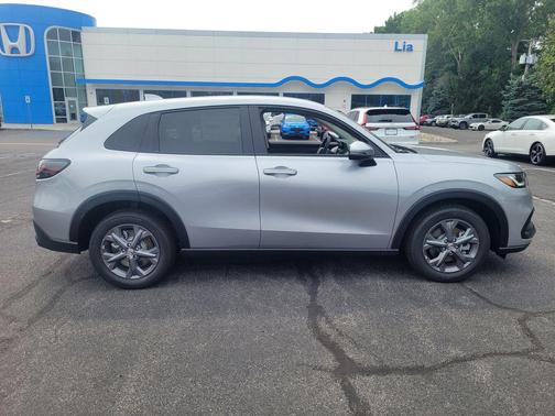 2026 Honda HR-V LX