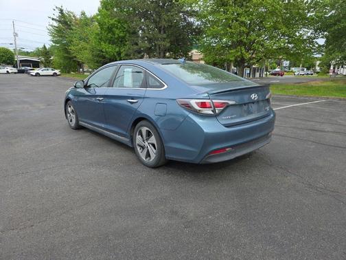 Graphite Blue Pearl 2016 Hyundai SONATA Hybrid Limited
