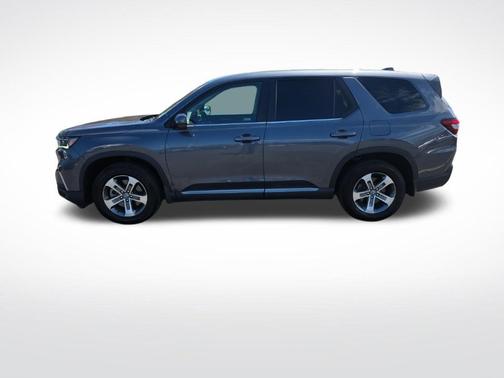 Modern Steel Metallic 2024 Honda Pilot EX-L