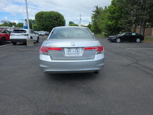 Alabaster Silver Metallic 2012 Honda Accord SE