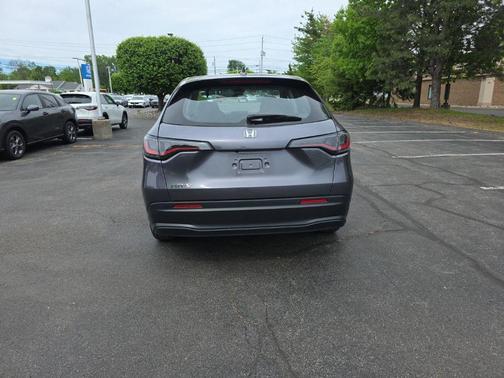 Modern Steel Metallic 2023 Honda HR-V LX